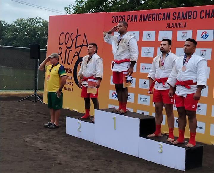 Gustavo Assis no pódio Pan-Americano